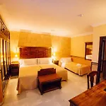 De Vallina By Mira Hotel