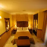 Hotel De Vallina By Mira