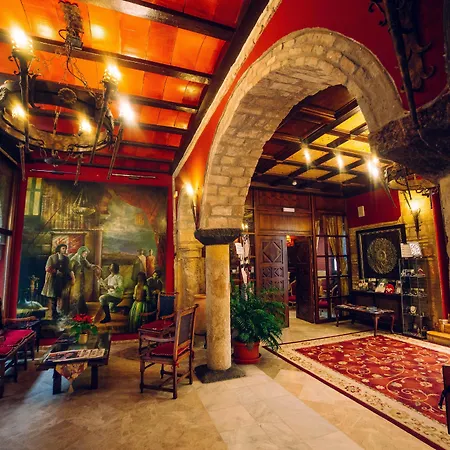 De Vallina By Mira Córdoba