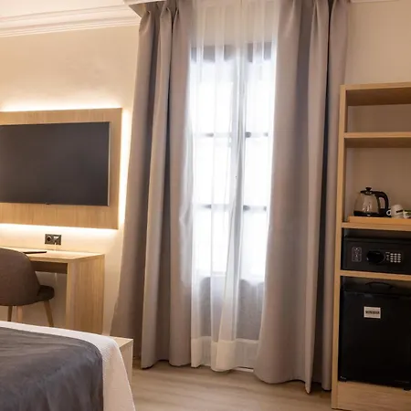 De Vallina By Mira Hotel