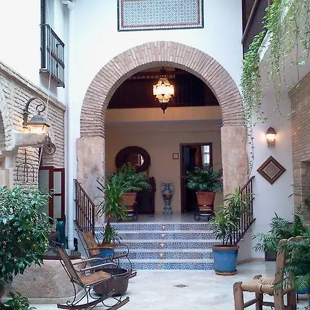 De Vallina By Mira Hotel