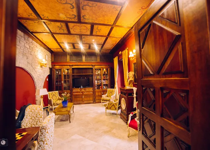 De Vallina By Mira Отель