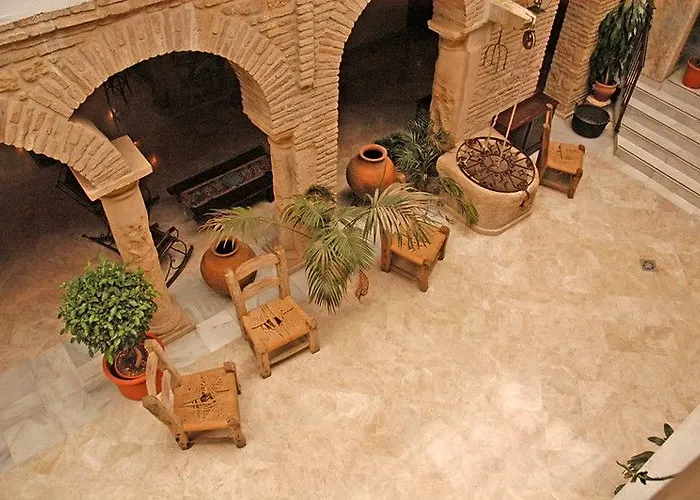 Готель De Vallina By Mira 3*