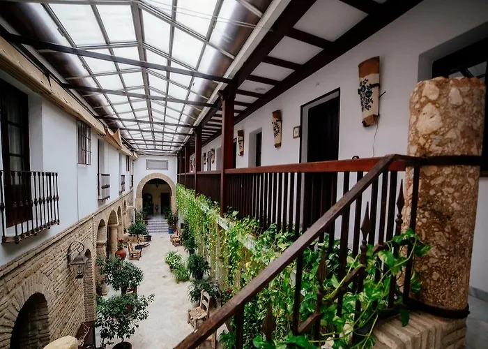 De Vallina By Mira Кордова