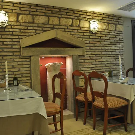 Hotel De Vallina By Mira