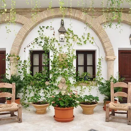 De Vallina By Mira Hotel